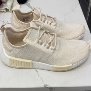 Adidas NMD_R1 SHOES